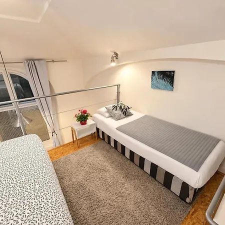 Apartment Unique Duplex Loft Near Centre Prague